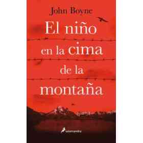 El Niño en La Cima De La Montaña