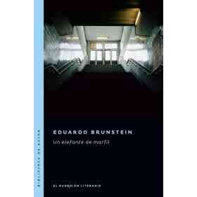 Un Elefante De Marfil